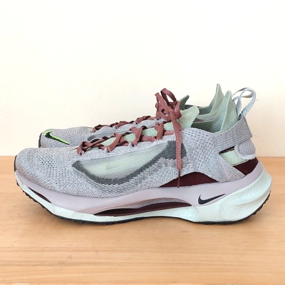 Nike Spark Flyknit Sneakers